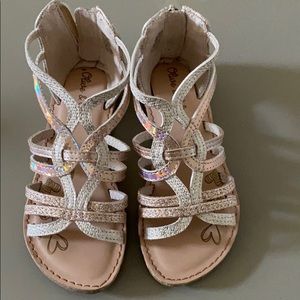 Girls gold Sandler’s size 11 olive & Edie